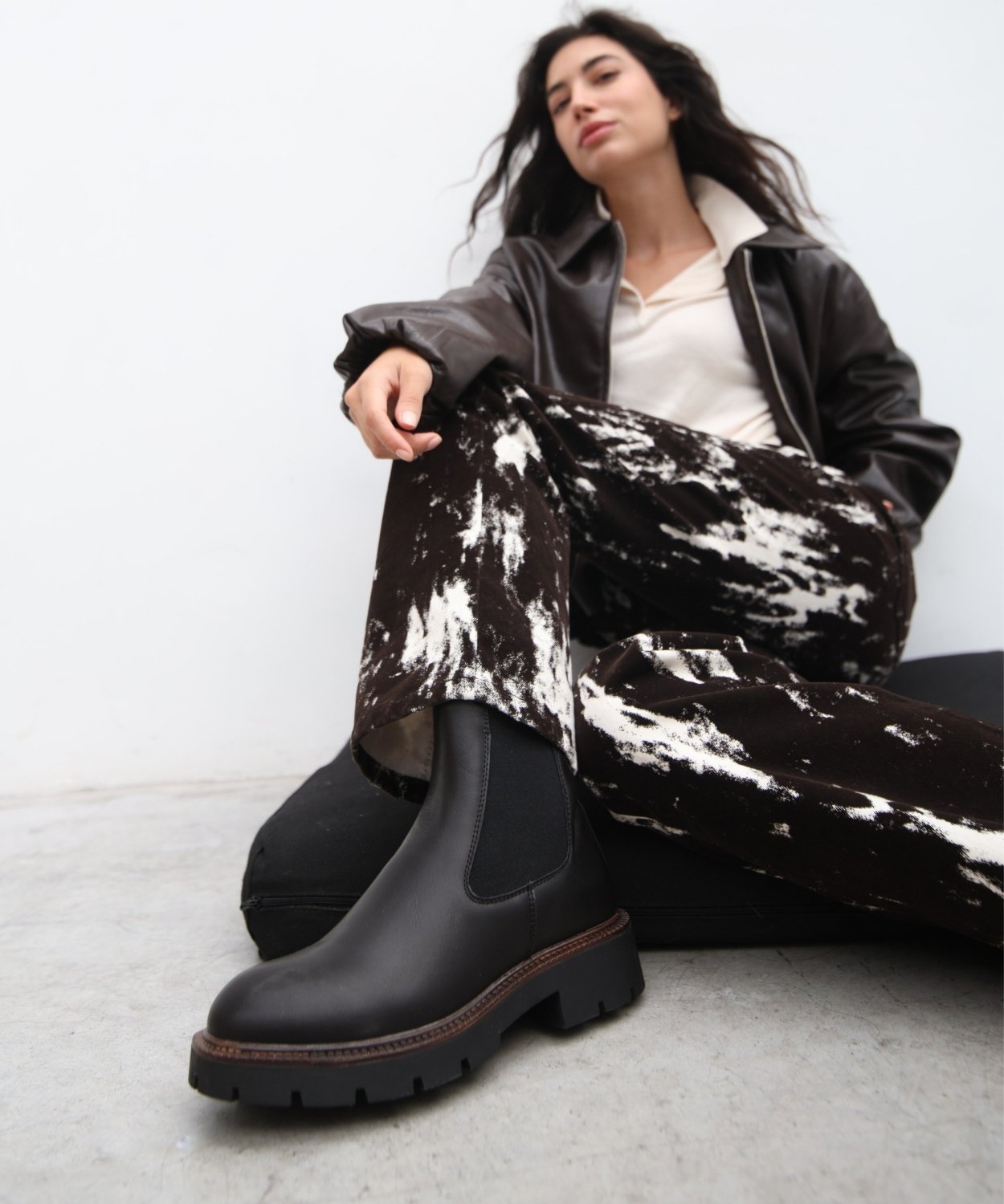 Botines planos chelsea image number null